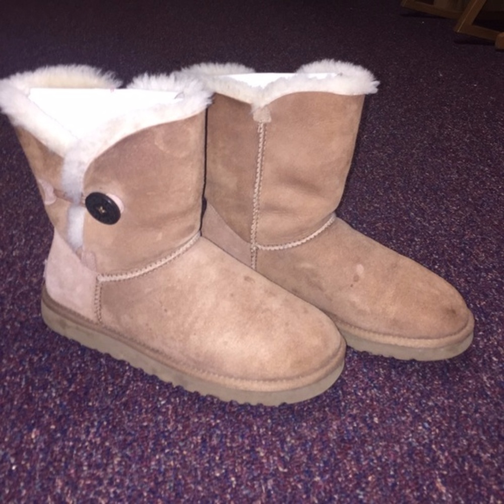 Short Chestnut UGG Bailey Button Boots